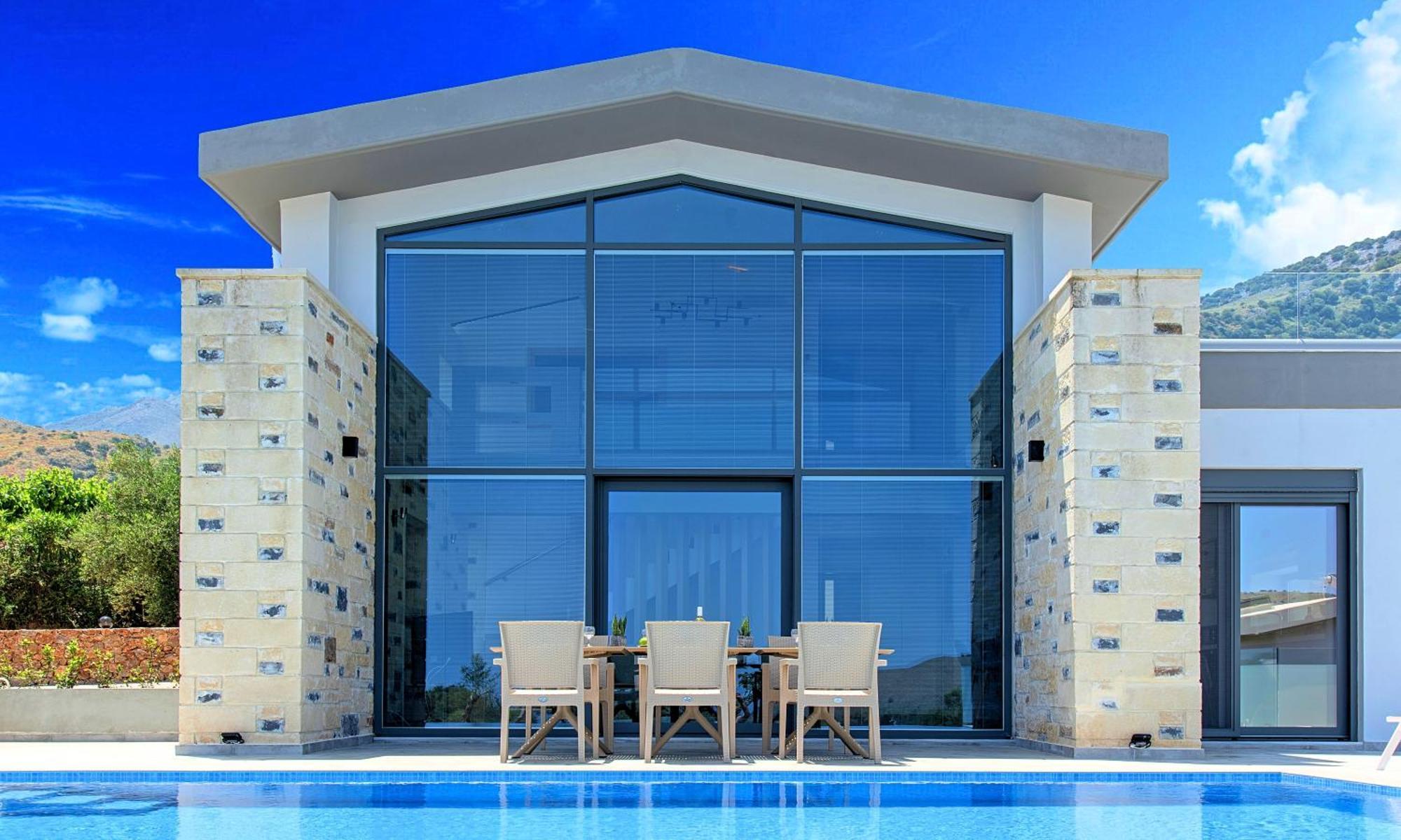 Villa Moonlights Heated Pool *