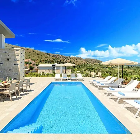 Moonlights Villas Heated Pool Γεωργιούπολη Εξωτερικό φωτογραφία