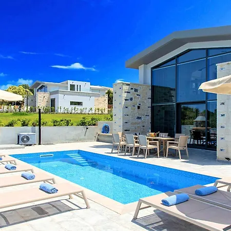 Moonlights Villas Heated Pool Γεωργιούπολη Εξωτερικό φωτογραφία