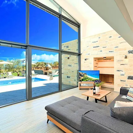 Moonlights Villas Heated Pool Γεωργιούπολη Εξωτερικό φωτογραφία